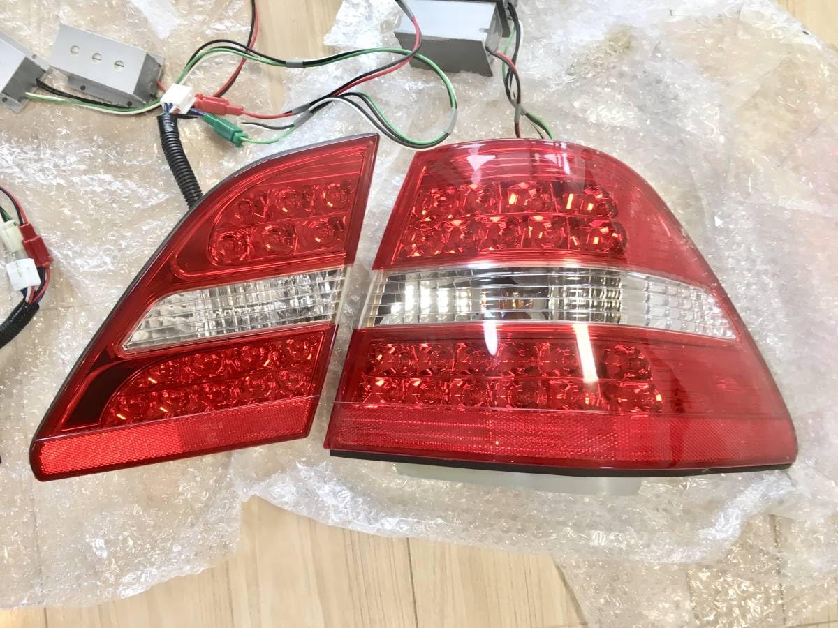 Amazon.co.jp: 30セルシオ 前期 UCF30 UCF31 LEDテールランプ : 車＆バイク